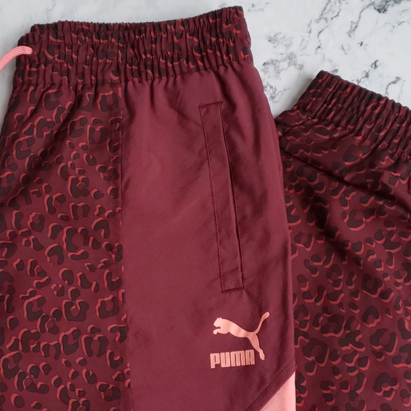 Puma TFS Cheetah Windbreaker Track Pants - Picture 7 of 9